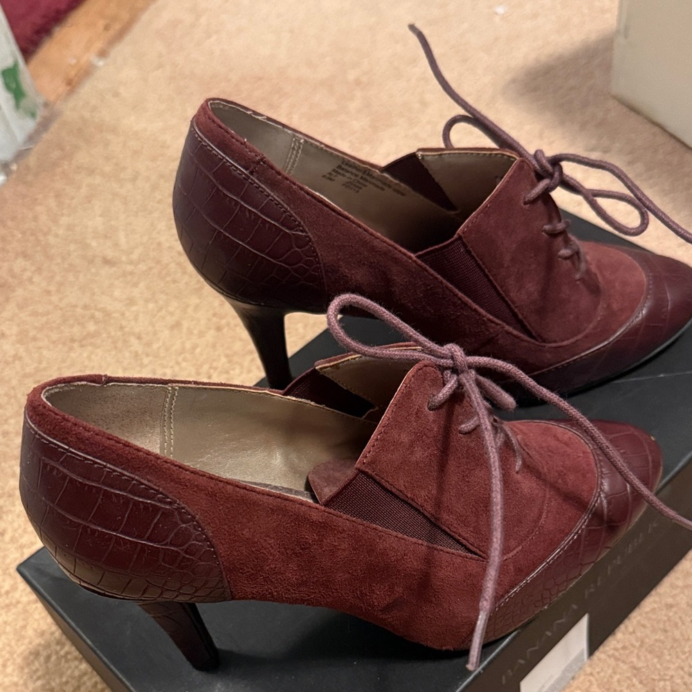 Women brogue style high heel shoes